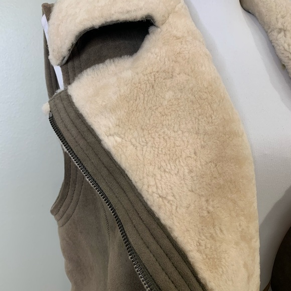 Vince Shearling Lamb Vest - Picture 2 of 8